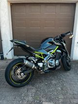 Kawasaki Z900 - KAWASAKI SCHWARZ MOTORRAD