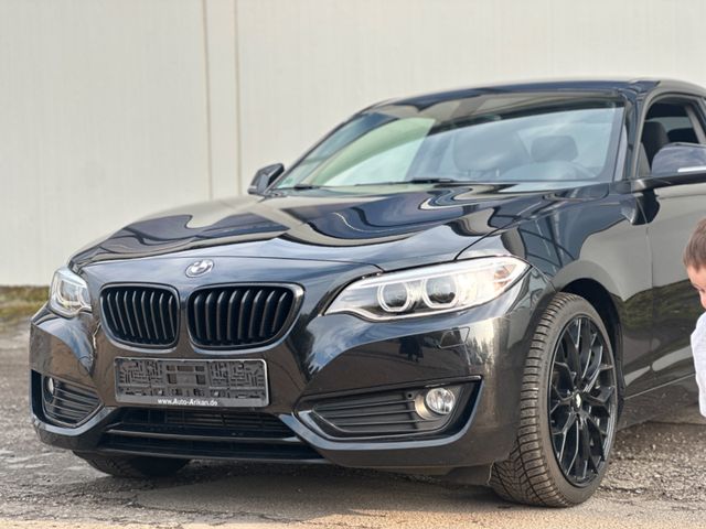 BMW 2 Coupe 220 i Advantage Navi/LED/Automatik