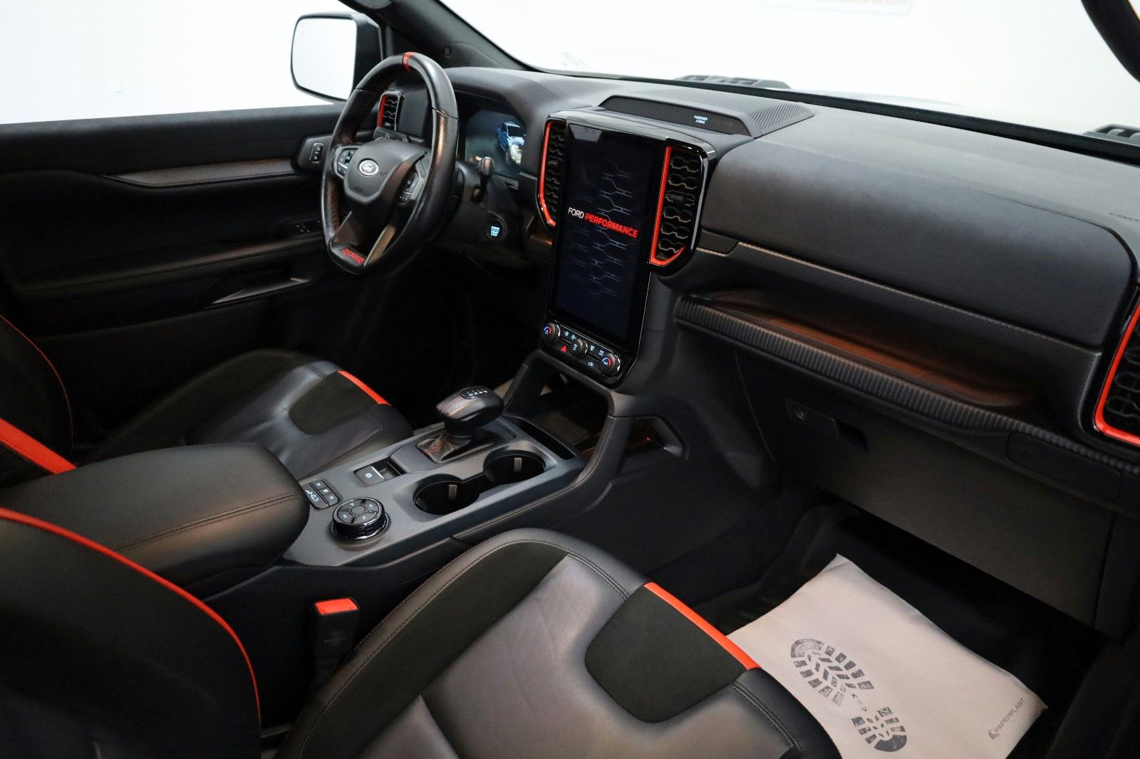 Fahrzeugabbildung Ford Raptor e-4WD,Rollo el,AHK, ATM !! Garantie07/28