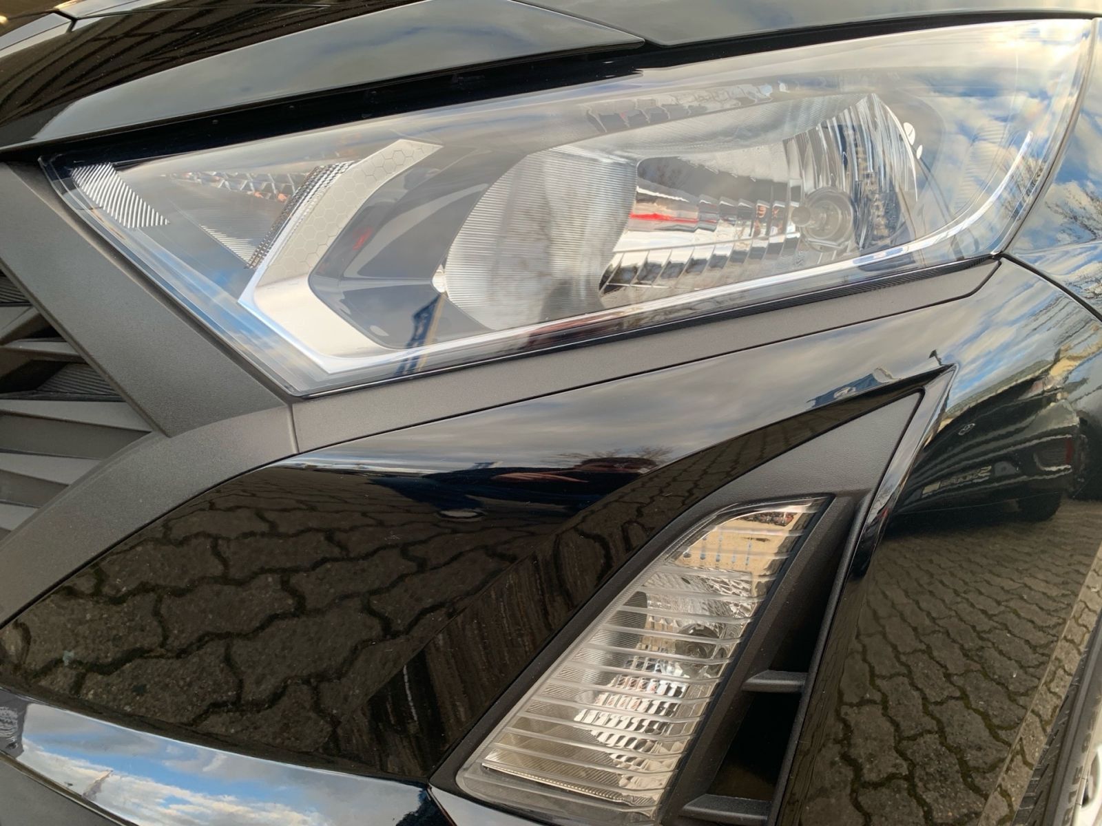 Fahrzeugabbildung Hyundai i20 1.2 Select Allwetter