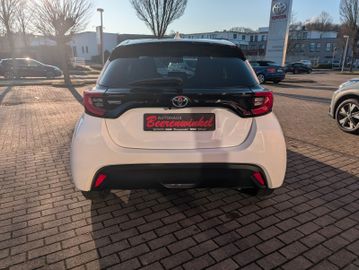 Toyota Yaris - 4