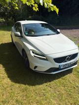 Volvo V40 T2 R Design sehr gepflegt - Volvo V40 von privat