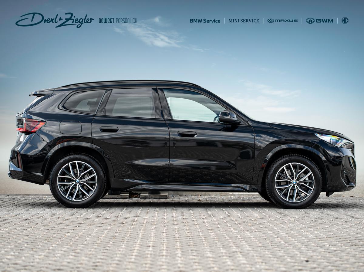 BMW X1 sDrive20i M-Sport AHK PANO ACC KoZg AdLED LRH