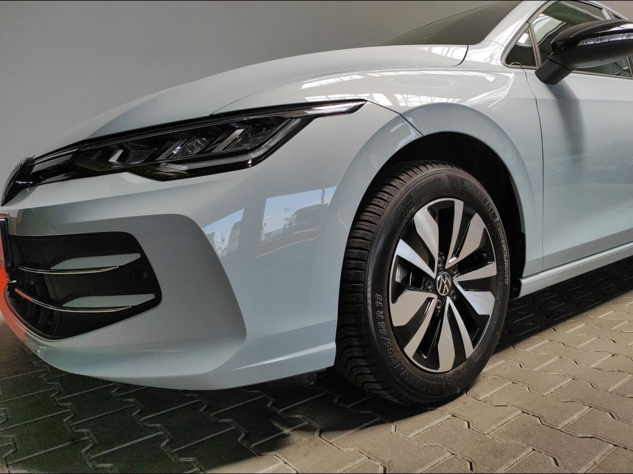 Volkswagen Golf 8 GOAL 1.5 TSI LED NAVI PCD ACC APP-CONNECT foto 4