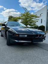 BMW 850 i Schaltgetriebe Sammlerfahrzeug - schwarze BMW 850