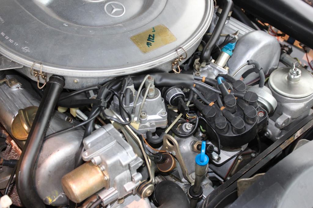 Mercedes-Benz SL 380