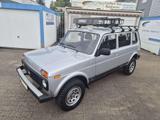 Lada Niva Taiga **LPG/5 Türer/Dachgepäckträger** - Lada Niva: Euro5