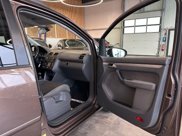 MYAUTOCENTER – Gebraucht- und Jahreswagen mit Werkstattservice in Pfaffenhofen Volkswagen Touran Comfortline *7-Sitzer*Freisprech*Klima*