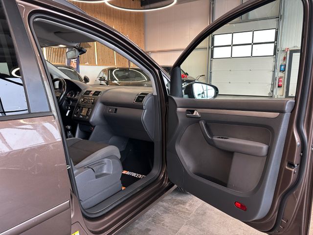 MYAUTOCENTER – Gebraucht- und Jahreswagen mit Werkstattservice in Pfaffenhofen Volkswagen Touran Comfortline *7-Sitzer*Freisprech*Klima*