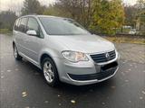 Volkswagen Touran 1.9 TDI //Automatik// 7 ... - Volkswagen Touran mit Diesel-Antrieb: Kleinbus, Automatik, 1.9