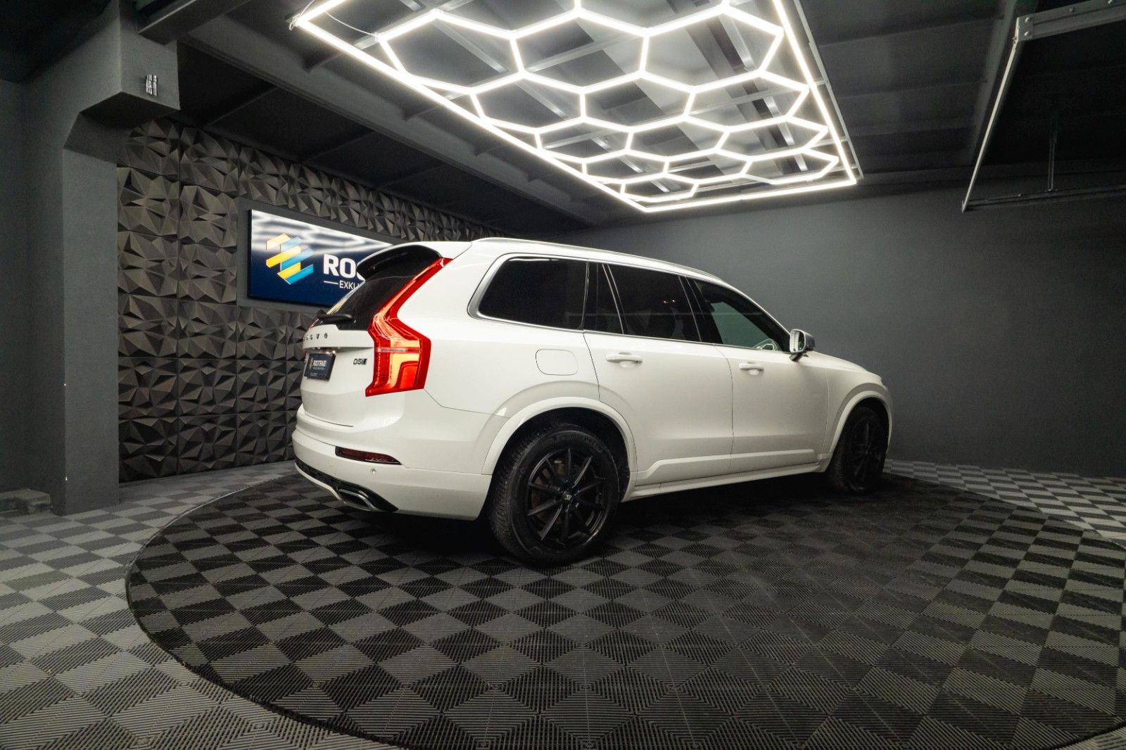Fahrzeugabbildung Volvo XC90 R Design AWD Night-Paket | ACC | LED | DAB+