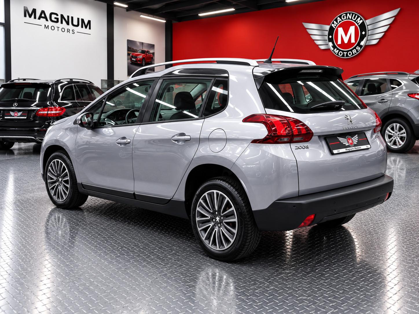 Peugeot 2008 ACTIVE *Aut.*Klima*Temp.*PDC*