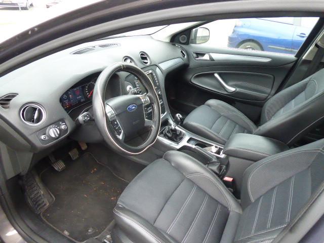 Ford Mondeo 2012 — photo 10