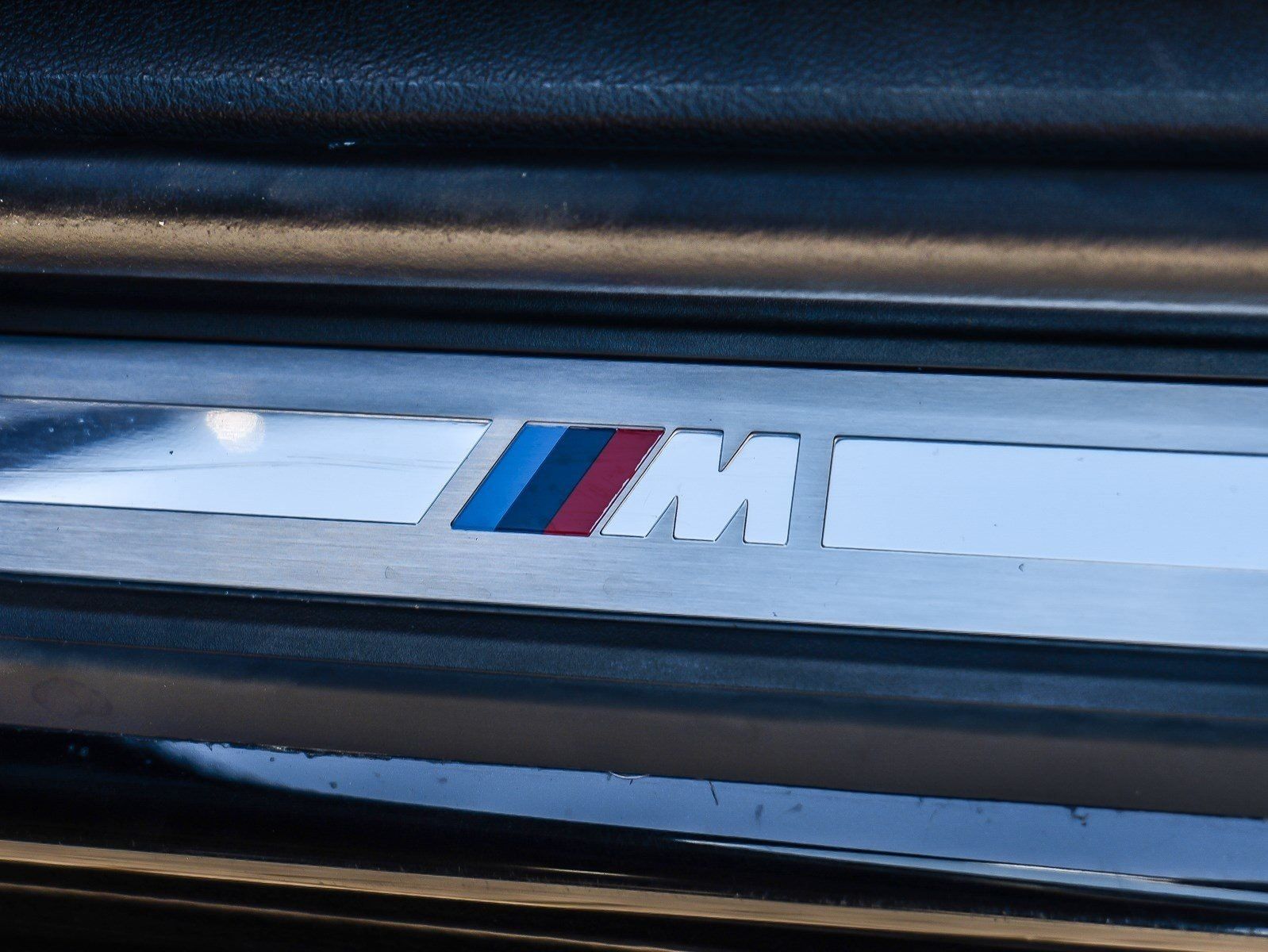 BMW 320i Touring M Sport LC+ Navi RFK HiFi DAB foto 19