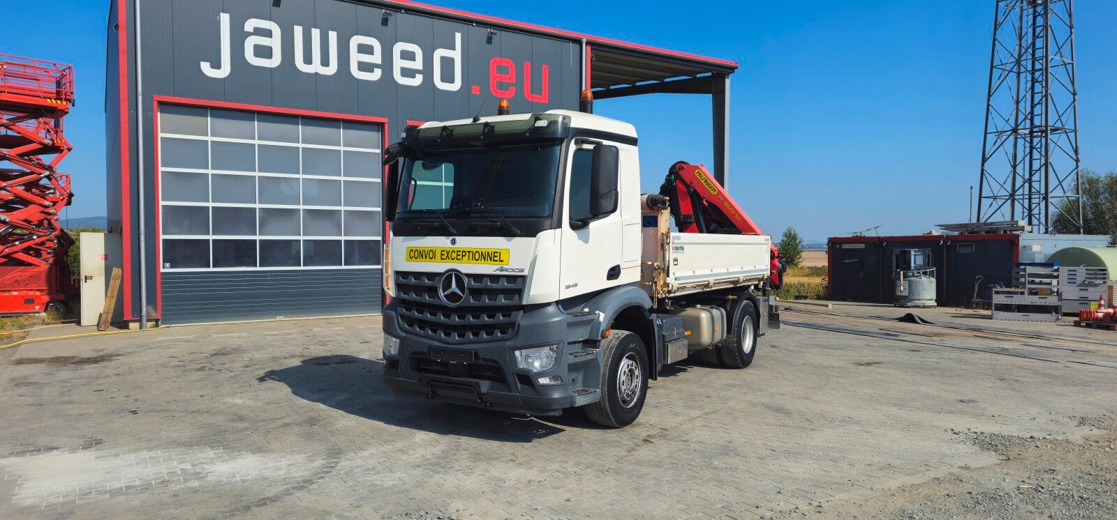 Fahrzeugabbildung Mercedes-Benz Arocs 1845 Palfinger Kran/Funk/3. Kreis Retarder