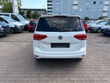Volkswagen Touran - 6