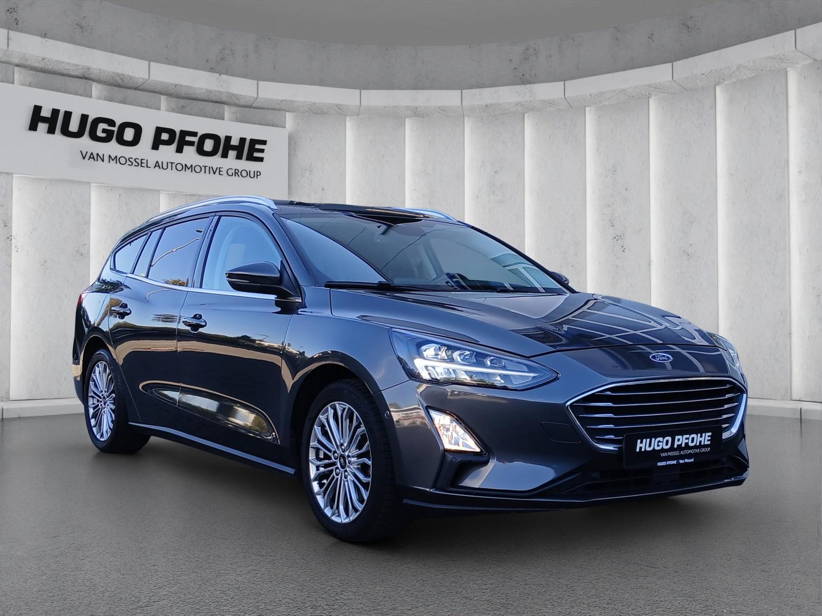 Ford Focus Titanium Turnier LED NAVI AHK KAMERA