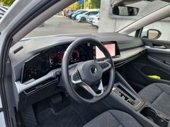 Fahrzeugabbildung Volkswagen Golf VIII Variant 2.0 TDI DSG Life LED NAVI APP