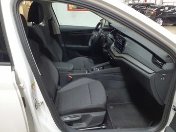 Skoda Octavia Combi Ambition+AHK+LED+AppC+VirtualC