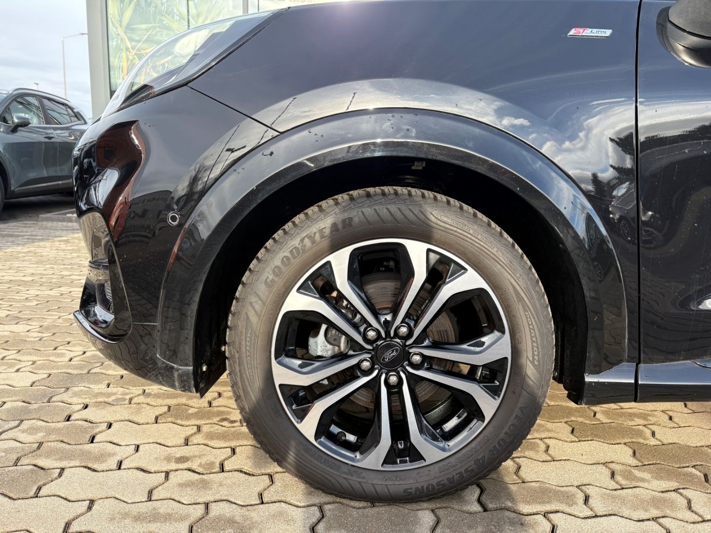 Fahrzeugabbildung Ford Puma ST-Line Navi LED ACC DAB SHZ LenkradHZG