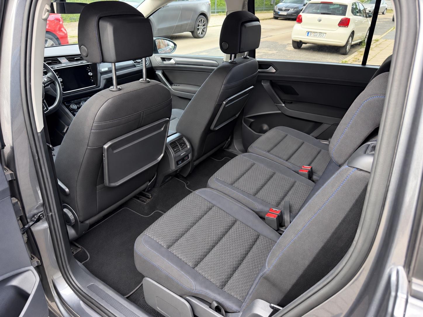 Volkswagen Touran UNITED 1.5 TSI DSG 7-Sitzer LED ACC Navi, миниатюра 11