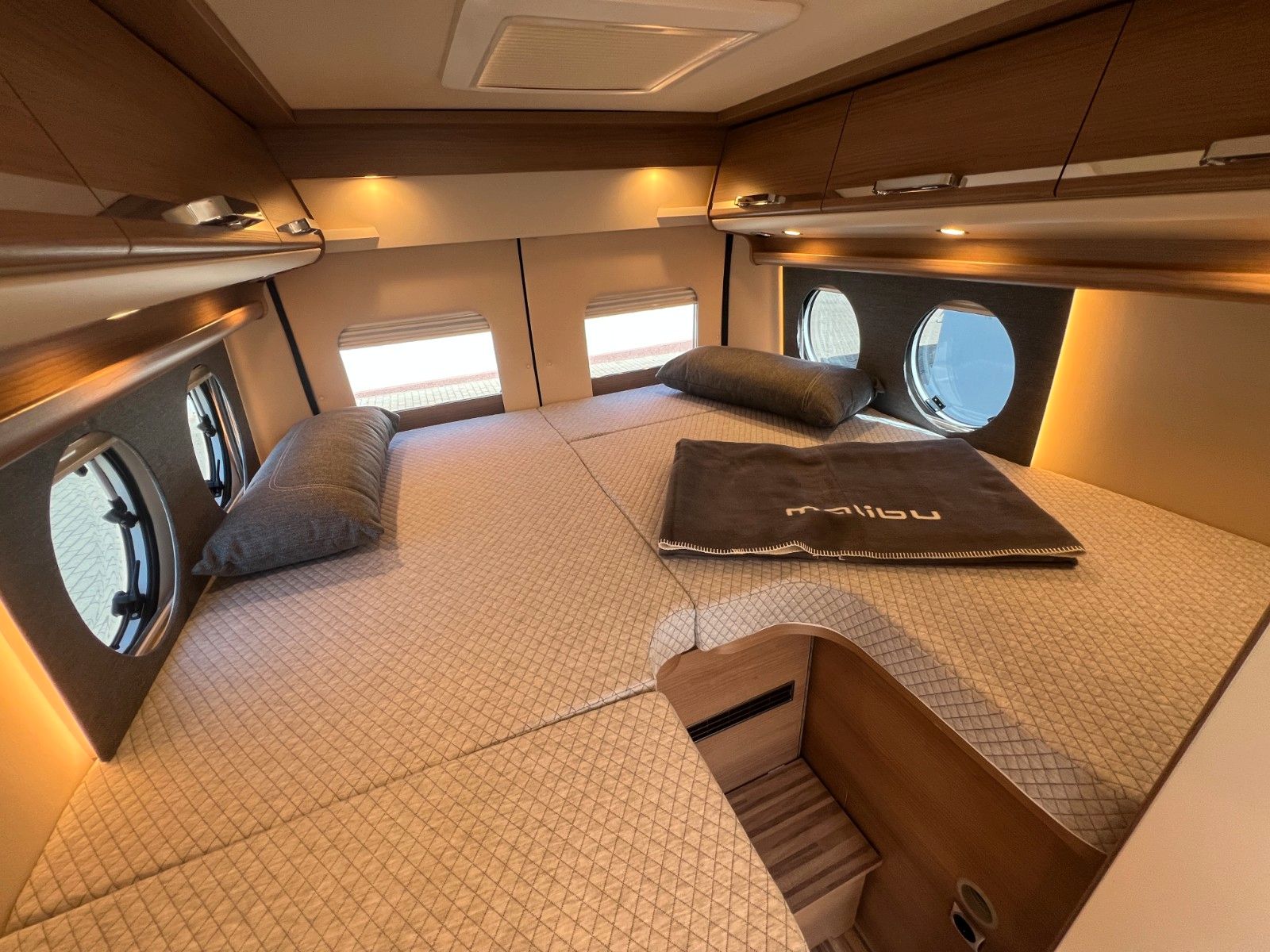 Fahrzeugabbildung Malibu Van diversity GT skyview 640 LE K