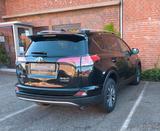 Toyota RAV4 Hybrid Service+TÜV  Neu+bis zu 5JGarantie - Toyota RAV 4 Gebrauchtwagen in Hamburg