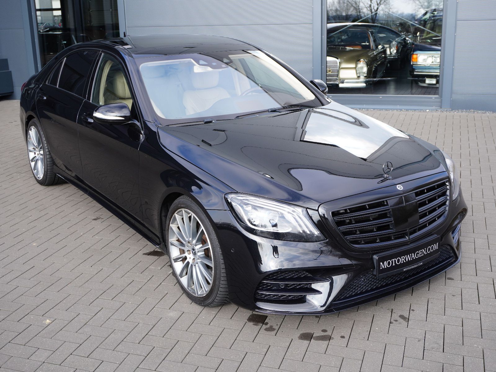 Fahrzeugabbildung Mercedes-Benz S 560 4Matic L AMG