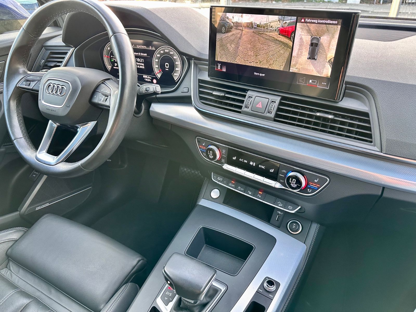 Fahrzeugabbildung Audi Q5 35 TDI *Pano+ACC+Matrix+HUD+360°+Keyless*