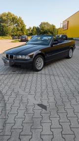 BMW Cabrio 320i - BMW 320 aus 1996: 320i
