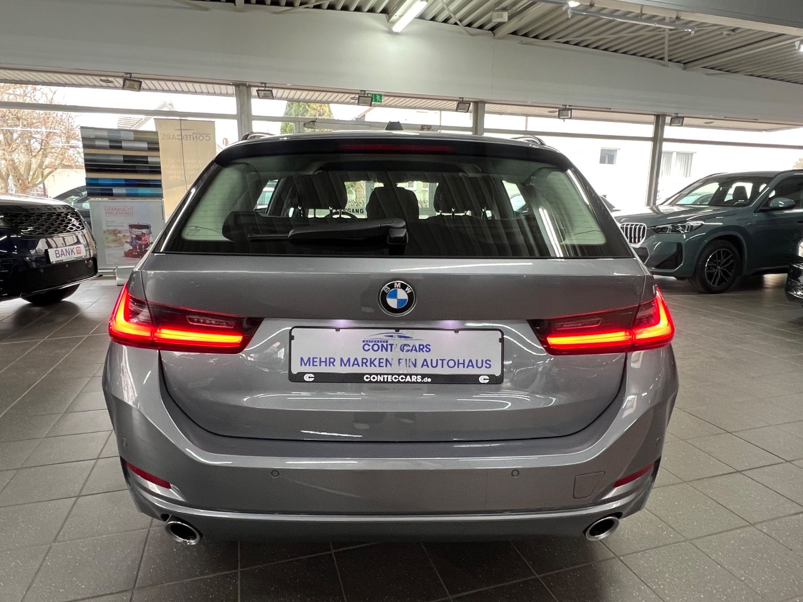 BMW 320d Touring xDrive III Driving Assistant III foto 9