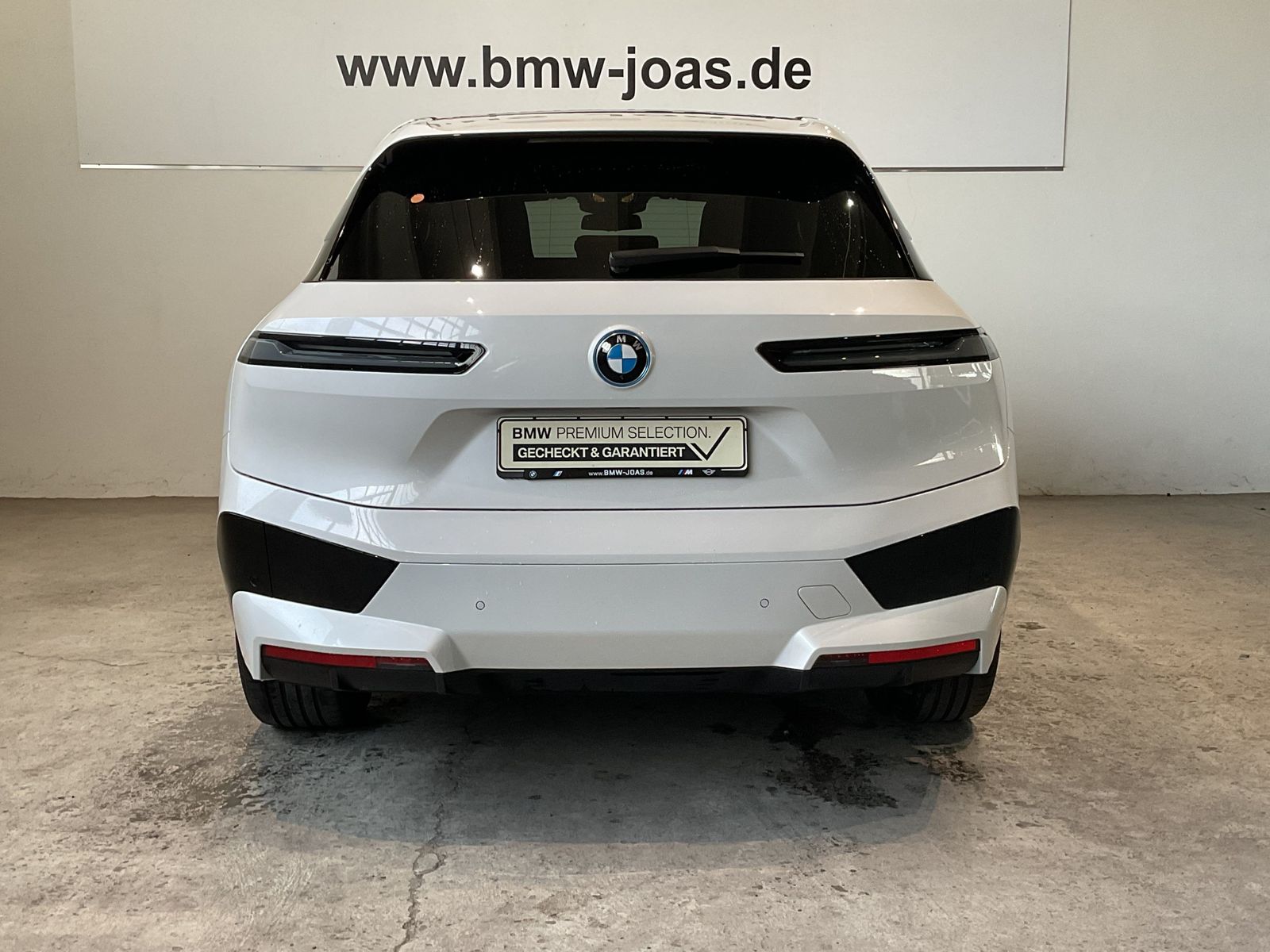 Fahrzeugabbildung BMW iX xDrive50 Sportpaket HK HiFi Pano.Dach AHK