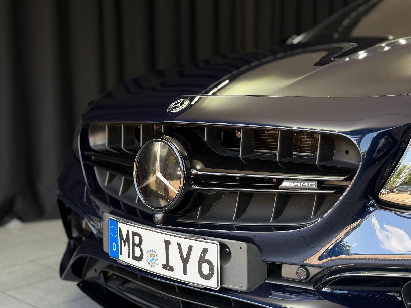 Fahrzeugabbildung Mercedes-Benz E 63 S AMG 4Matic+ |3D-BURMESTER|VOLL