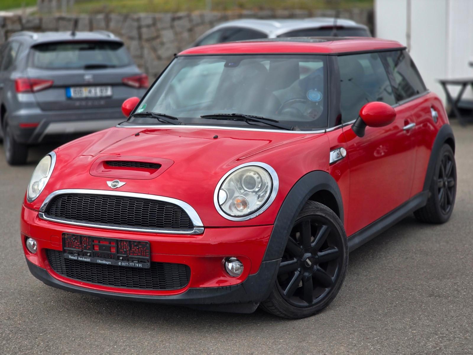 MINI Mini Cooper S*CHILI*NAVI*PANO*ALU*SHZ*PDC*MFL*