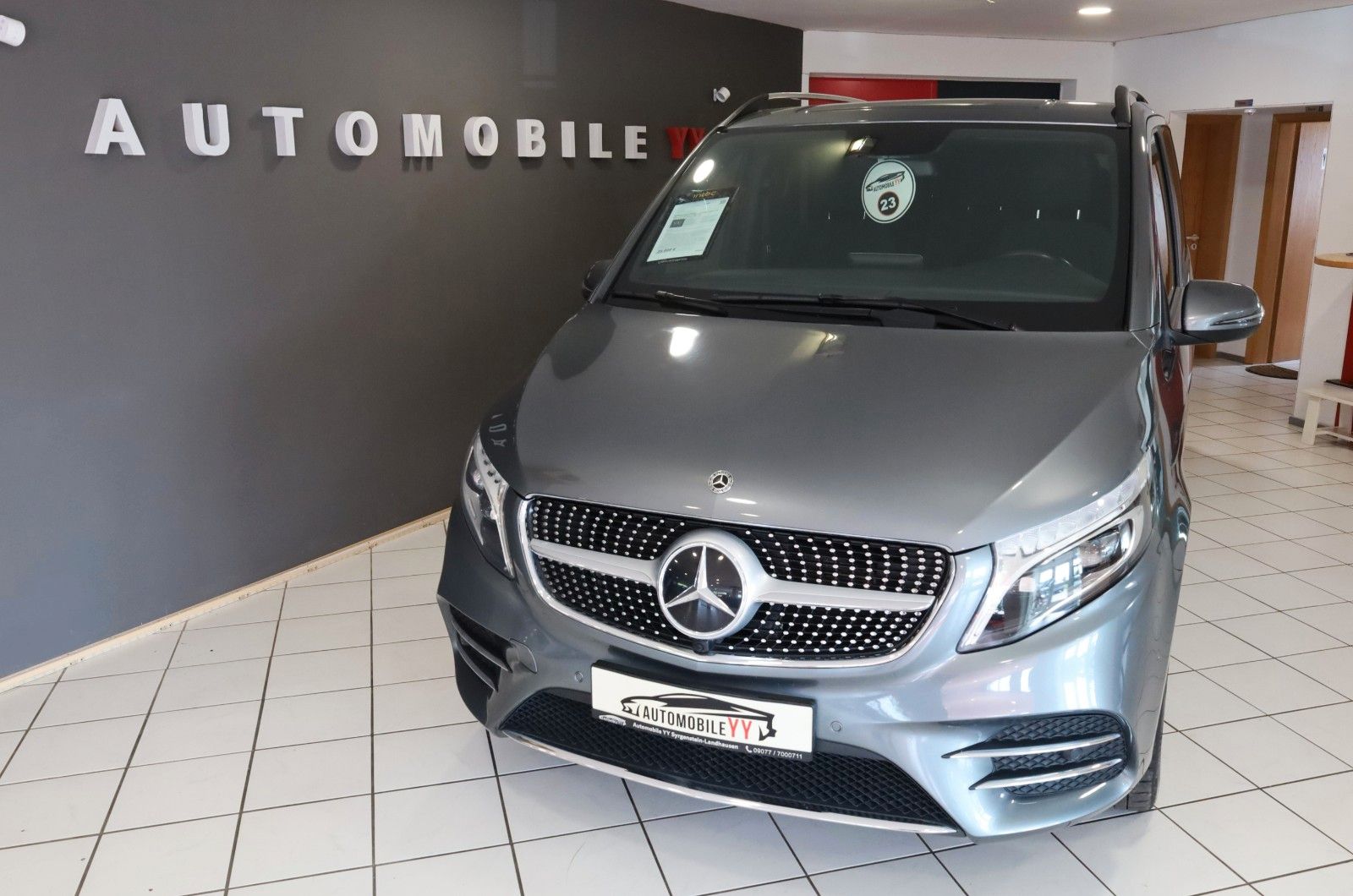 MERCEDES-BENZ V 250d EDITION AMG-Line 4M lang,LED,Nav,AHK,7Sit