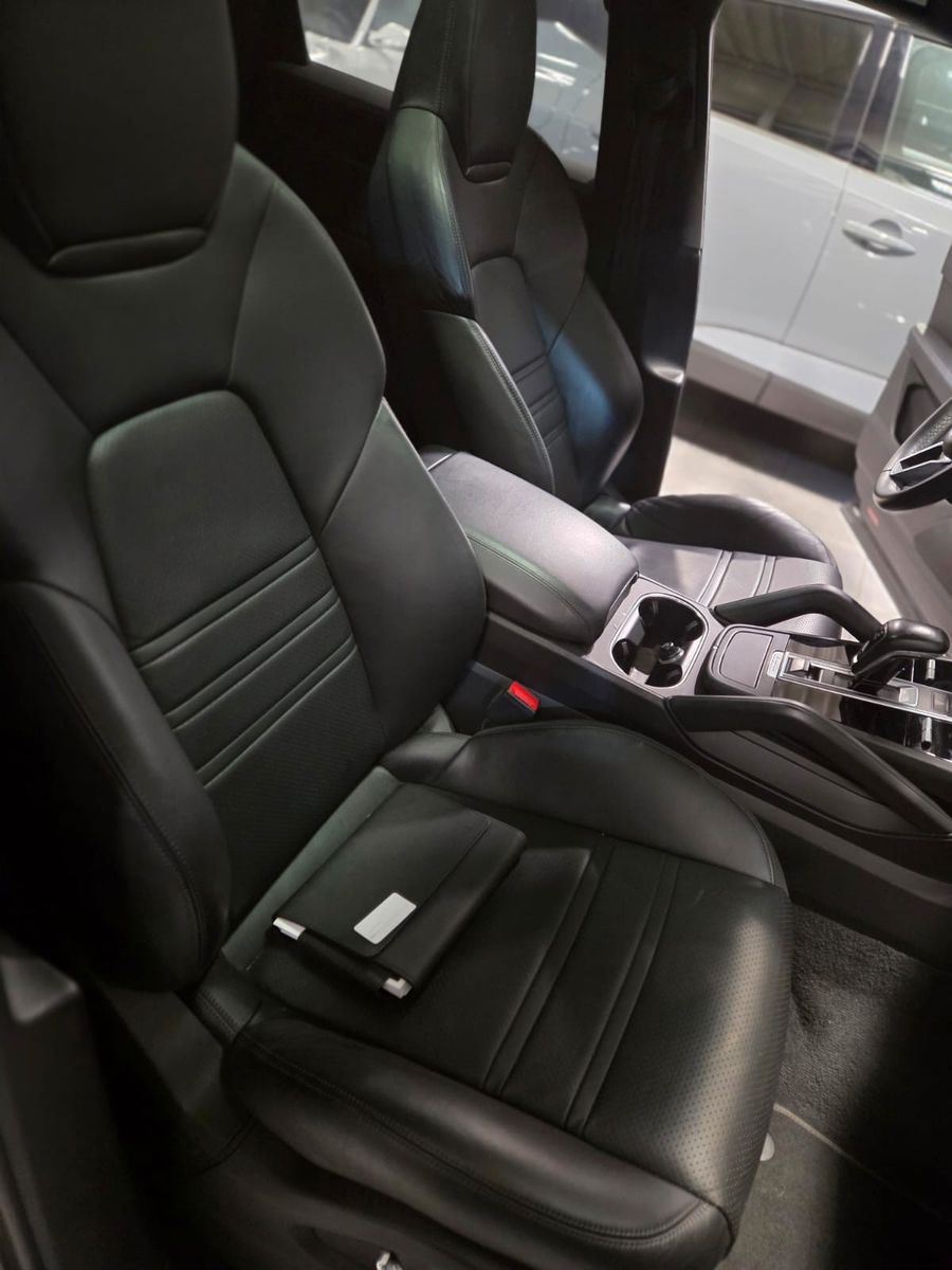 Fahrzeugabbildung Porsche Cayenne Coupe E-Hybrid