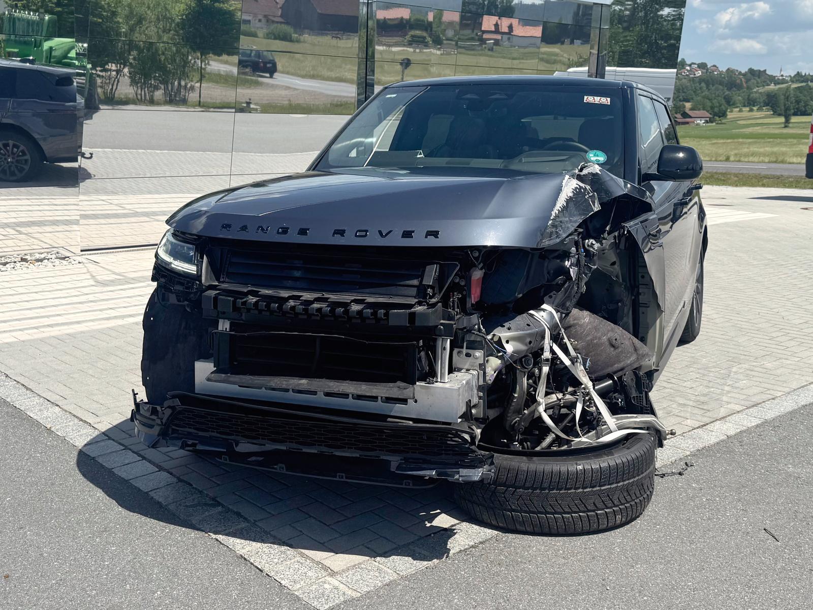 Land Rover Range Rover Sport Dynamic SE Hybrid / Motor läuf