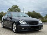 Mercedes-Benz Mercedes Benz W203 C30 AMG CDI Klima/Autom... - Mercedes-Benz C 30 AMG Gebrauchtwagen
