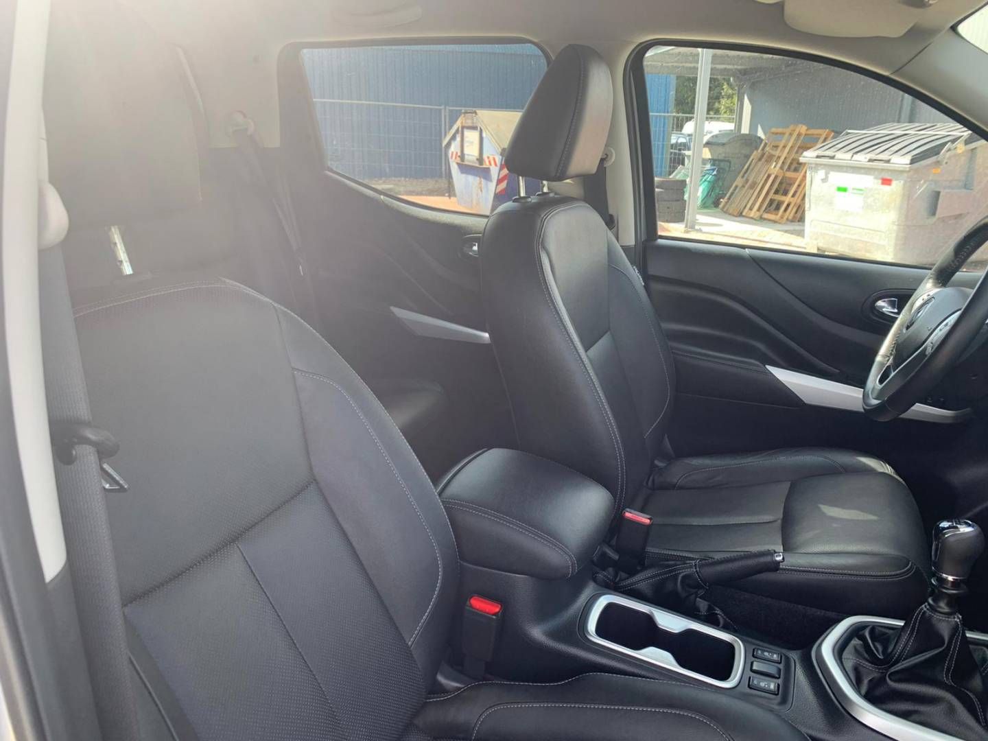 Fahrzeugabbildung Renault ALASKAN Intens Blue dCi 190