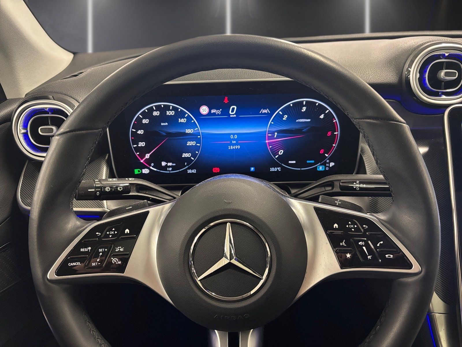 Fahrzeugabbildung Mercedes-Benz GLC 220 d 4M Avantgarde*Pano*Distro*Totwink*Memo