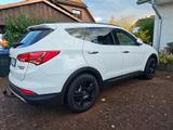 Hyundai SANTA FE 2.2 CRDi Premium 4WD Automatik Premium - Hyundai SANTA FE Gebrauchtwagen in Hamburg