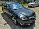 Opel Insignia 2.0 ECOTEC DI T Edition Automatik 4x4 - Opel Insignia: Ecotec