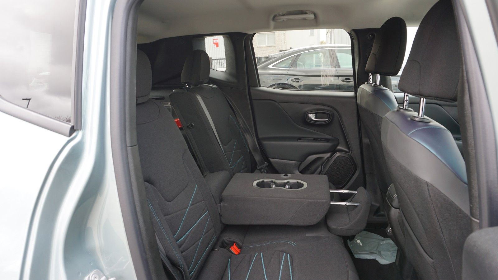 Fahrzeugabbildung Jeep Renegade Longitude Mild-Hybrid FWD, Kamera