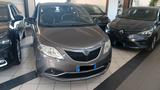 Lancia Ypsilon 85 CV 5 porte Gold CAMBIO AUTOMAT - Lancia Ypsilon mit Halbautomatikschaltung
