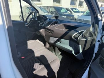 Ford Transit Custom - 11