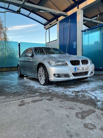 BMW 320i Facelift