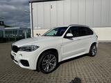 BMW X5 Baureihe X5 xDrive 30 d M-Paket/Apple CarPlay - BMW X5 Gebrauchtwagen in Köln