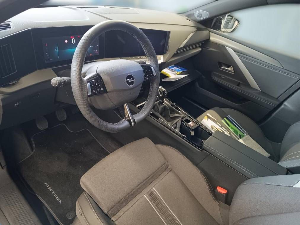 Fahrzeugabbildung Opel Astra L 1.2 Turbo Lim. 5-trg. GS