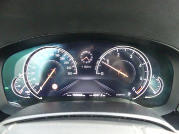 BMW 520 - 11
