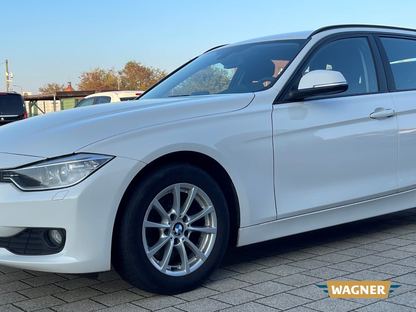 Fahrzeugabbildung BMW 320 d Touring Sitzheizung Tempomat Klimaautomati